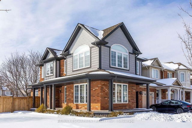 2440 Wooden Hill Circle