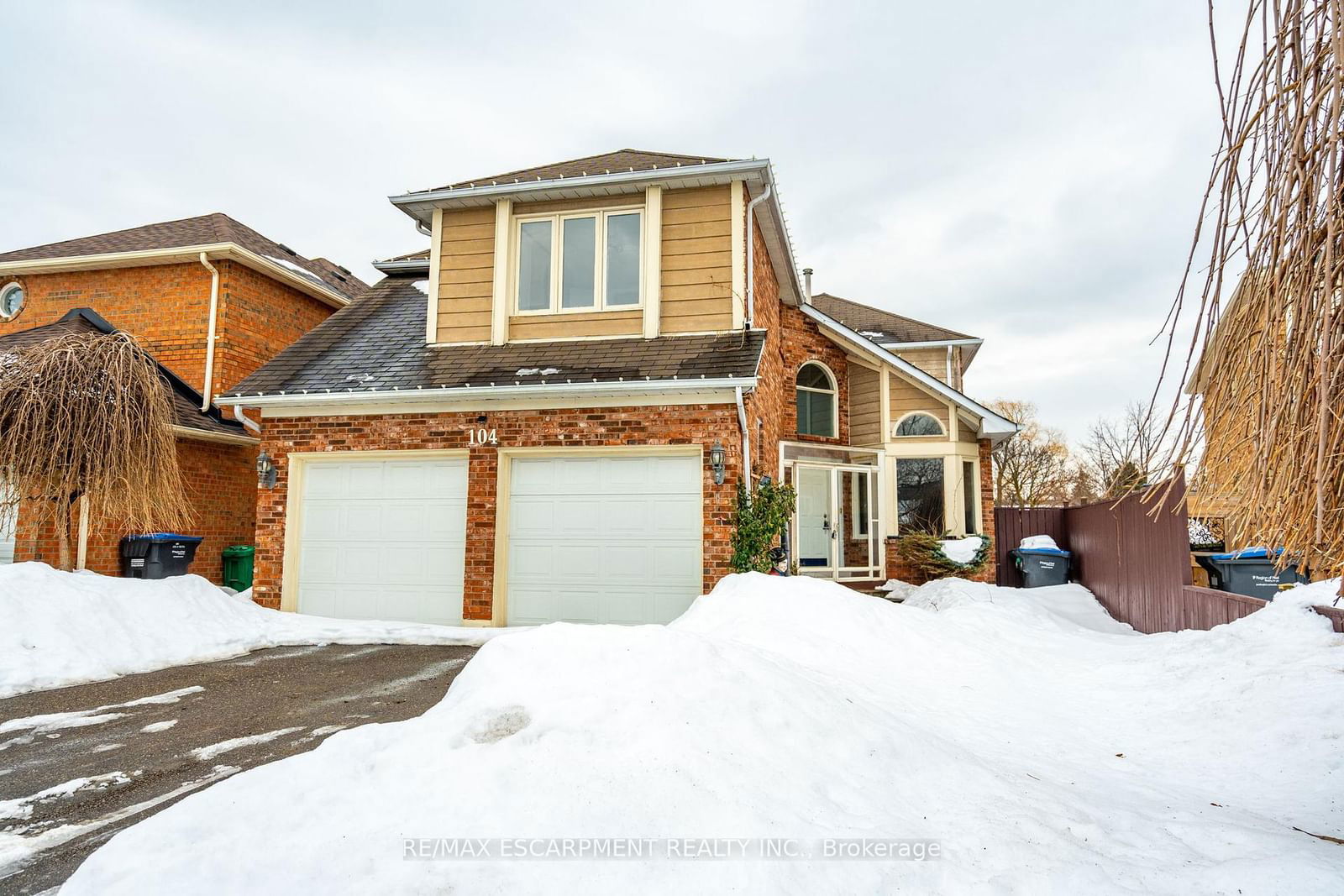 Detached House for sale at 104 Lord Simcoe Drive, Brampton, Westgate, L6S 5G9 - MLS: W11990044