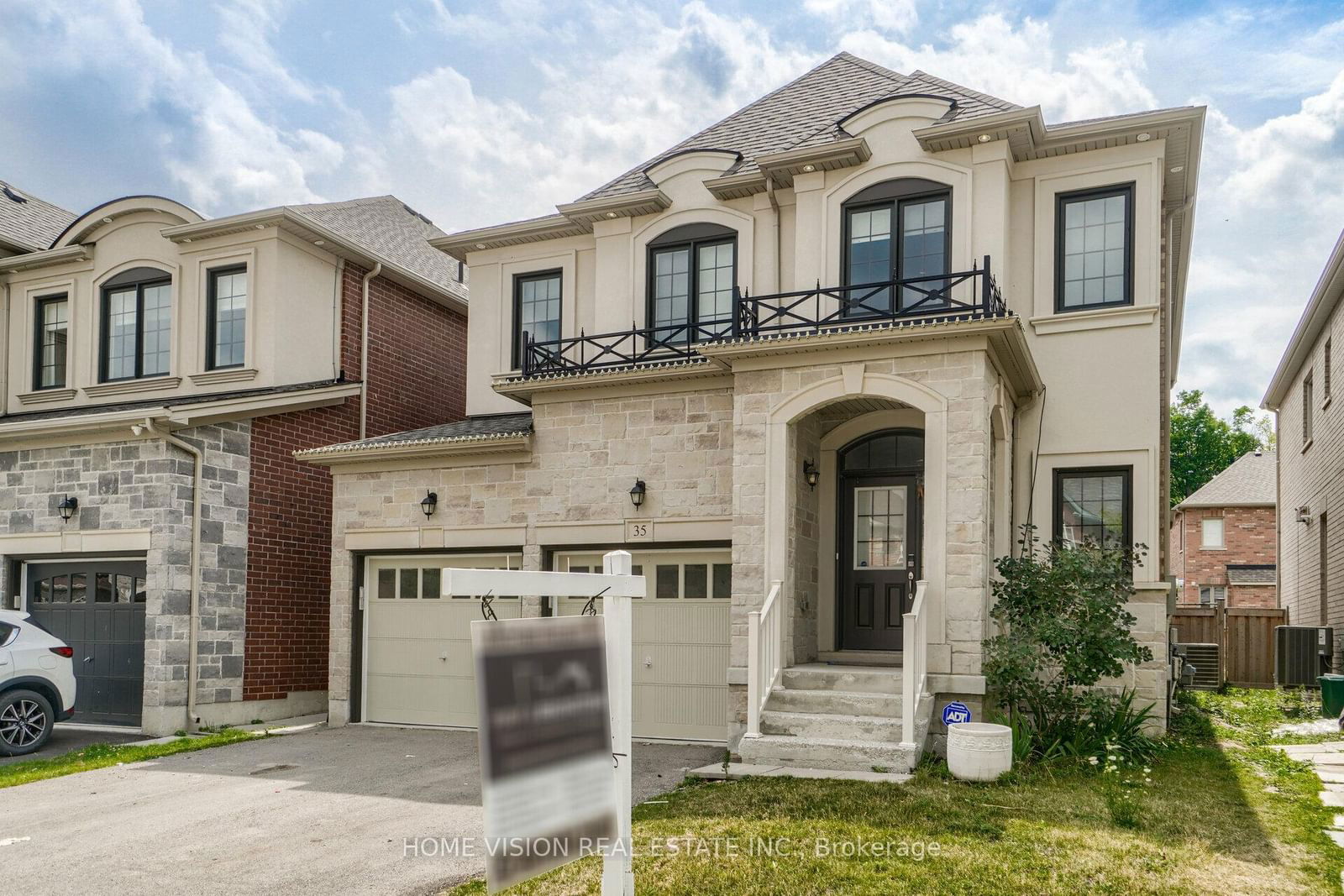 Detached House for lease at 35 Little Britain- BSMT Crescent, Brampton, Bram West, L6Y 0Y3 - MLS: W11990258