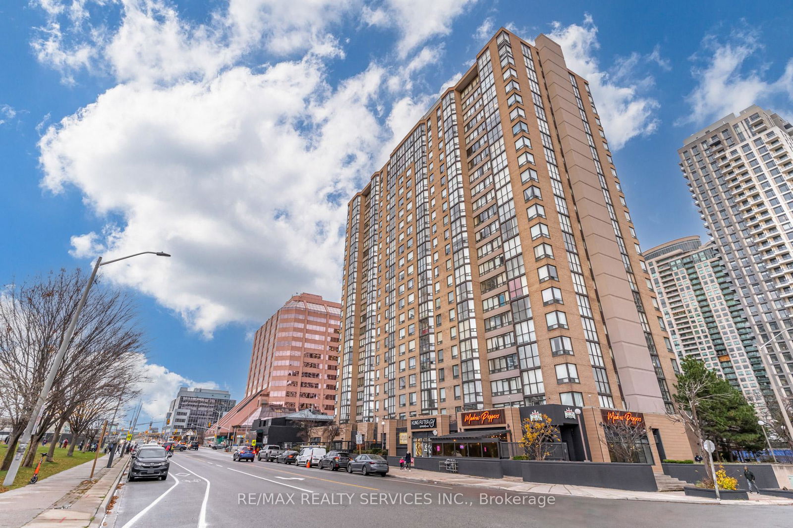 Condo for sale at 811-285 Enfield Place, Mississauga, City Centre, L5B 3Y6 - MLS: W11990350