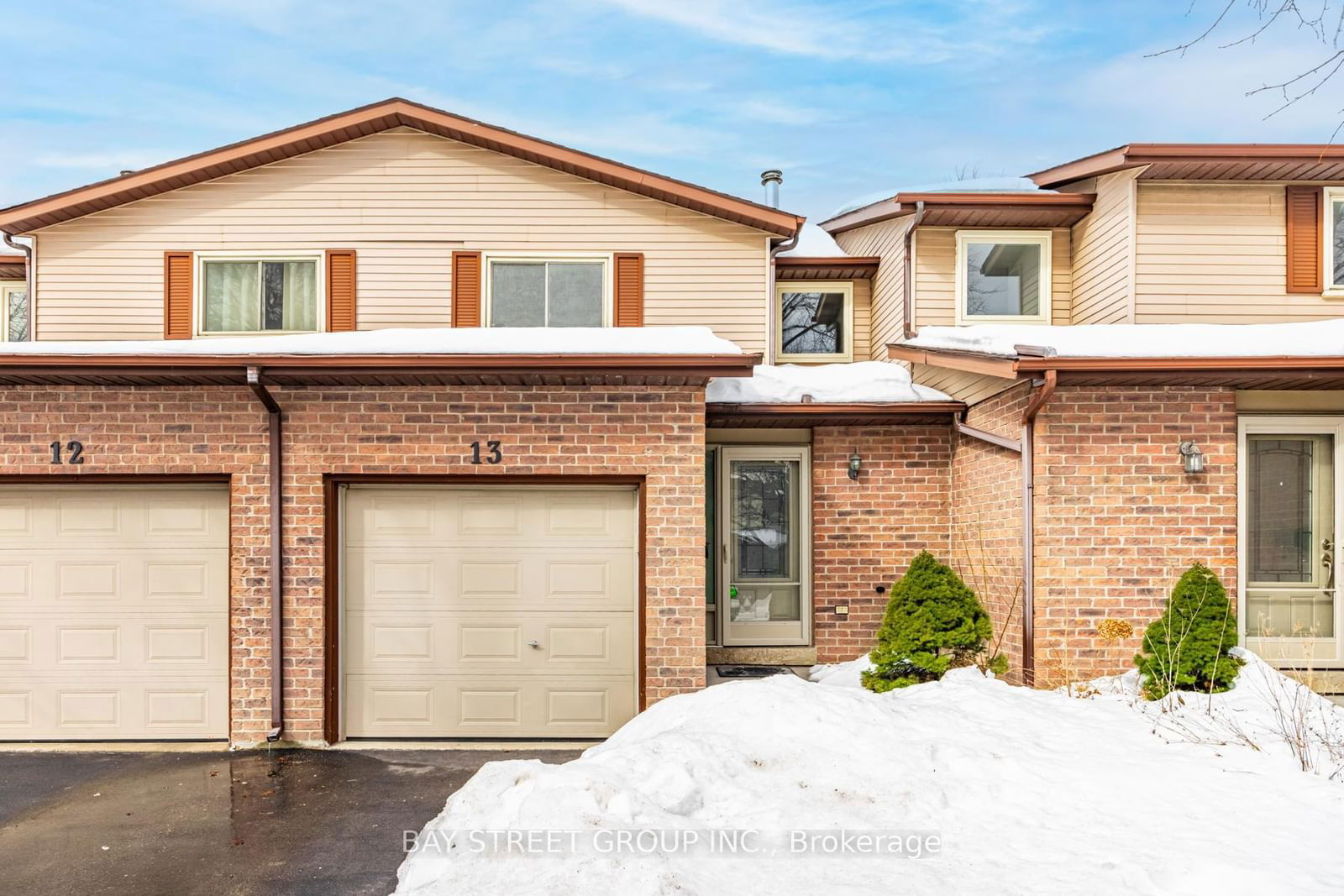 Townhouse for sale at 13-1232 Guelph Line, Burlington, Mountainside, L7P 2S9 - MLS: W11990667