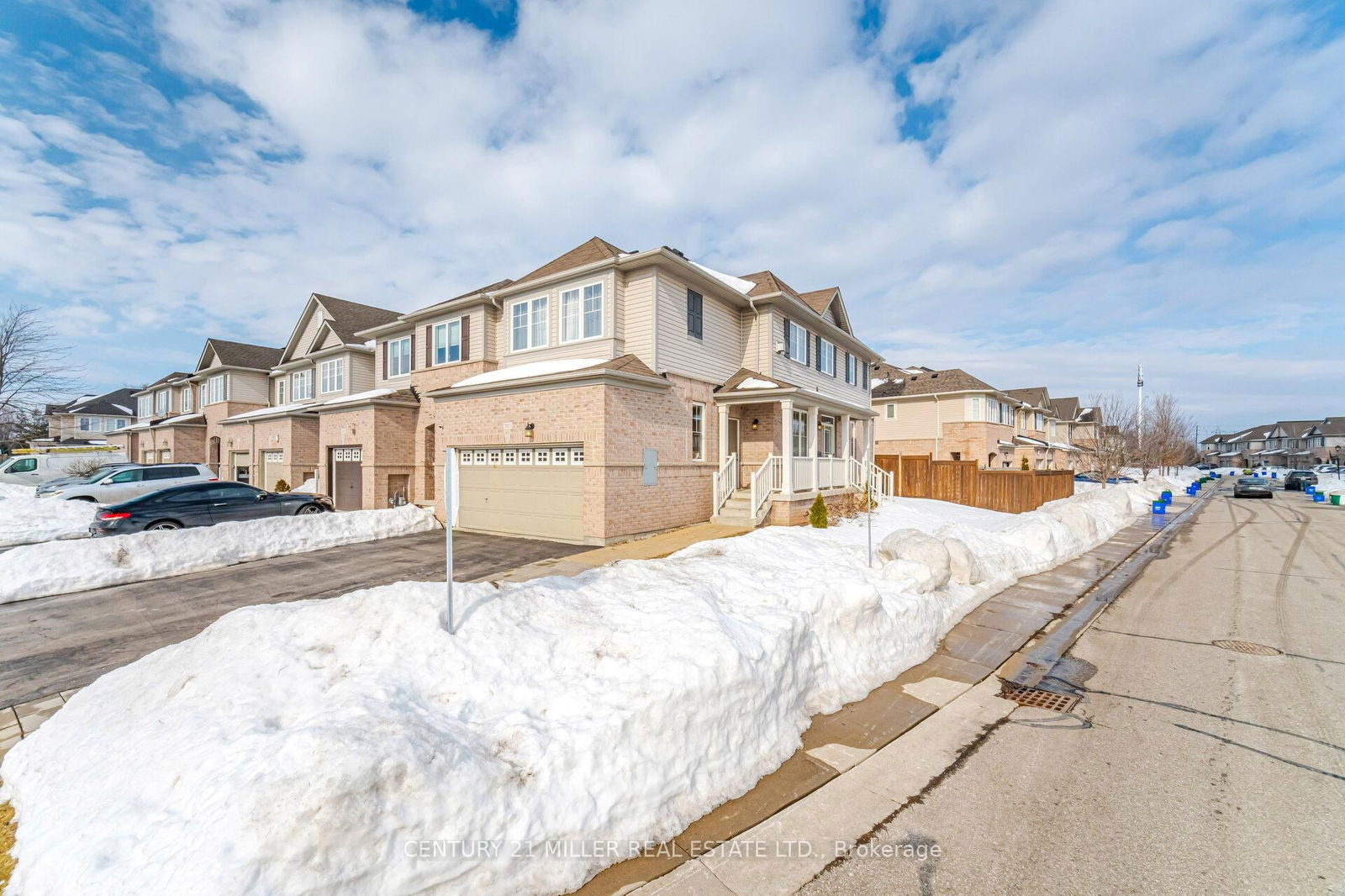 Townhouse for lease at 2025 Trawden Way, Oakville, 1000 - BC Bronte Creek, L6M 0M2 - MLS: W11990669