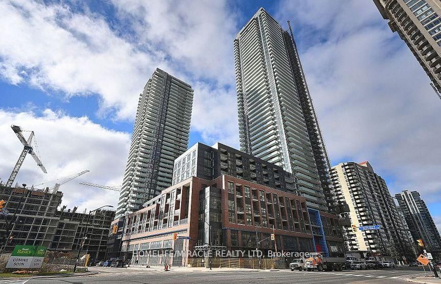 Condo for lease at 413-4130 Parkside Village Drive, Mississauga, City Centre, L5B 3M8 - MLS: W11990759