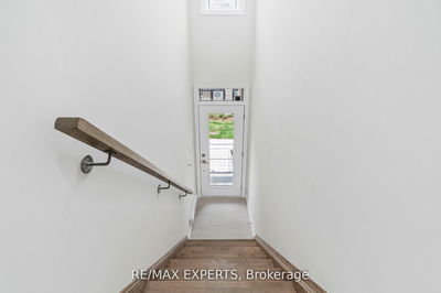 Unit 8 — 15 Fieldridge Cres, Brampton - Brampton North image-0-3
