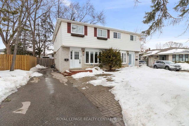 1971 Silverberry Crescent