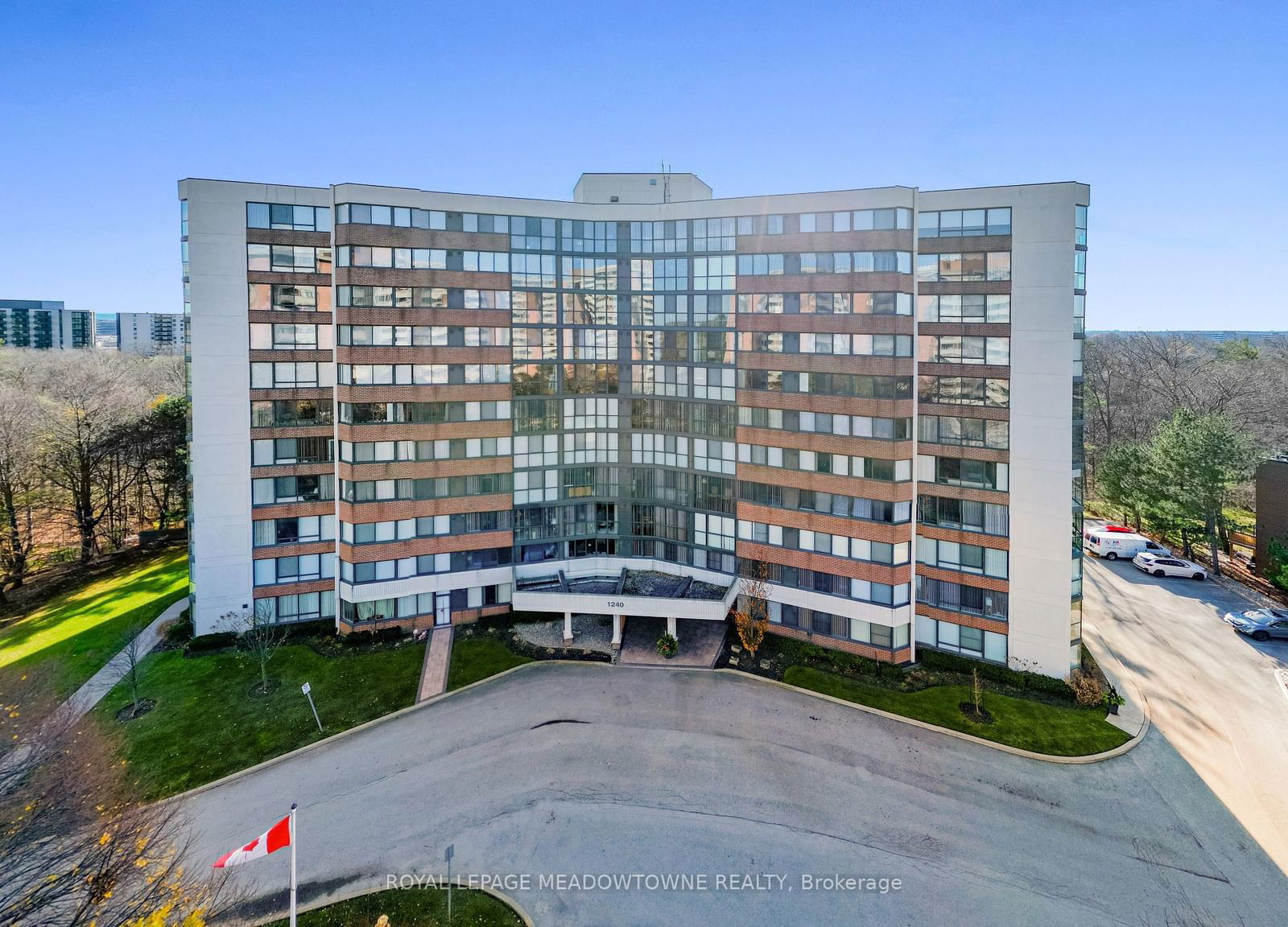 Condo for sale at 805-1240 Marlborough Court, Oakville, College Park, L6H 3K7 - MLS: W11991001