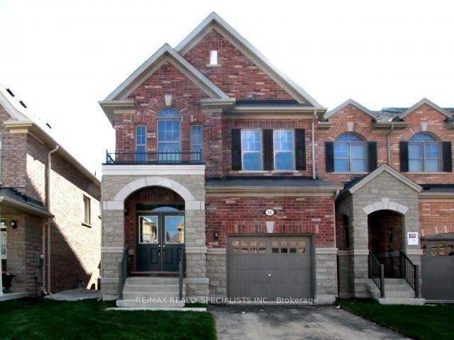 Townhouse for lease at 21 Military Crescent, Brampton, Northwest Brampton, L7A 4W1 - MLS: W11991032