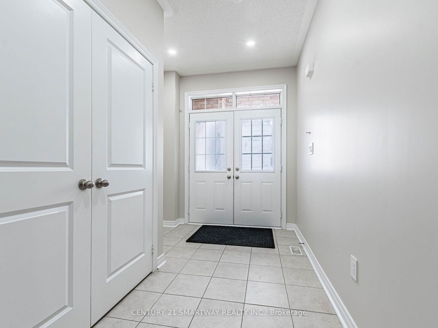 Townhouse for sale at 55 Pearman Crescent, Brampton, Northwest Brampton, L7A 4Y9 - MLS: W11991235