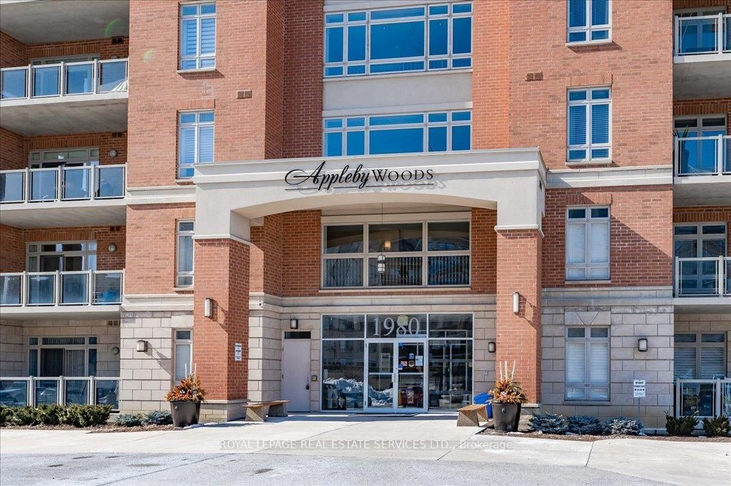 Condo for sale at 405-1980 Imperial Way, Burlington, Uptown, L7L 0E7 - MLS: W11991347