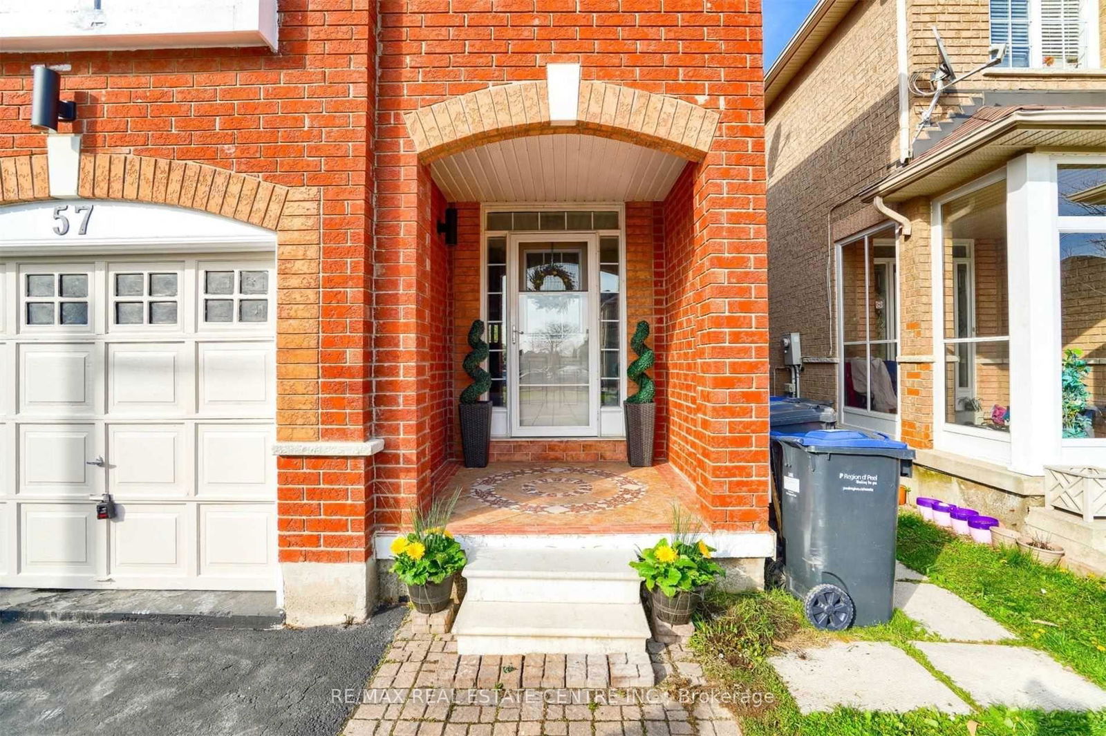 Semi-Detached House for lease at 57 Woodhaven Drive, Brampton, Fletcher's Meadow, L7A 1Y8 - MLS: W11991479