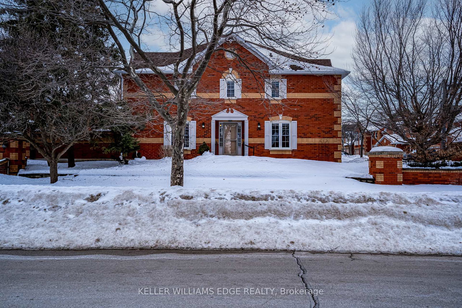 Building at 1415 Hazelton Boulevard, Burlington, Tyandaga