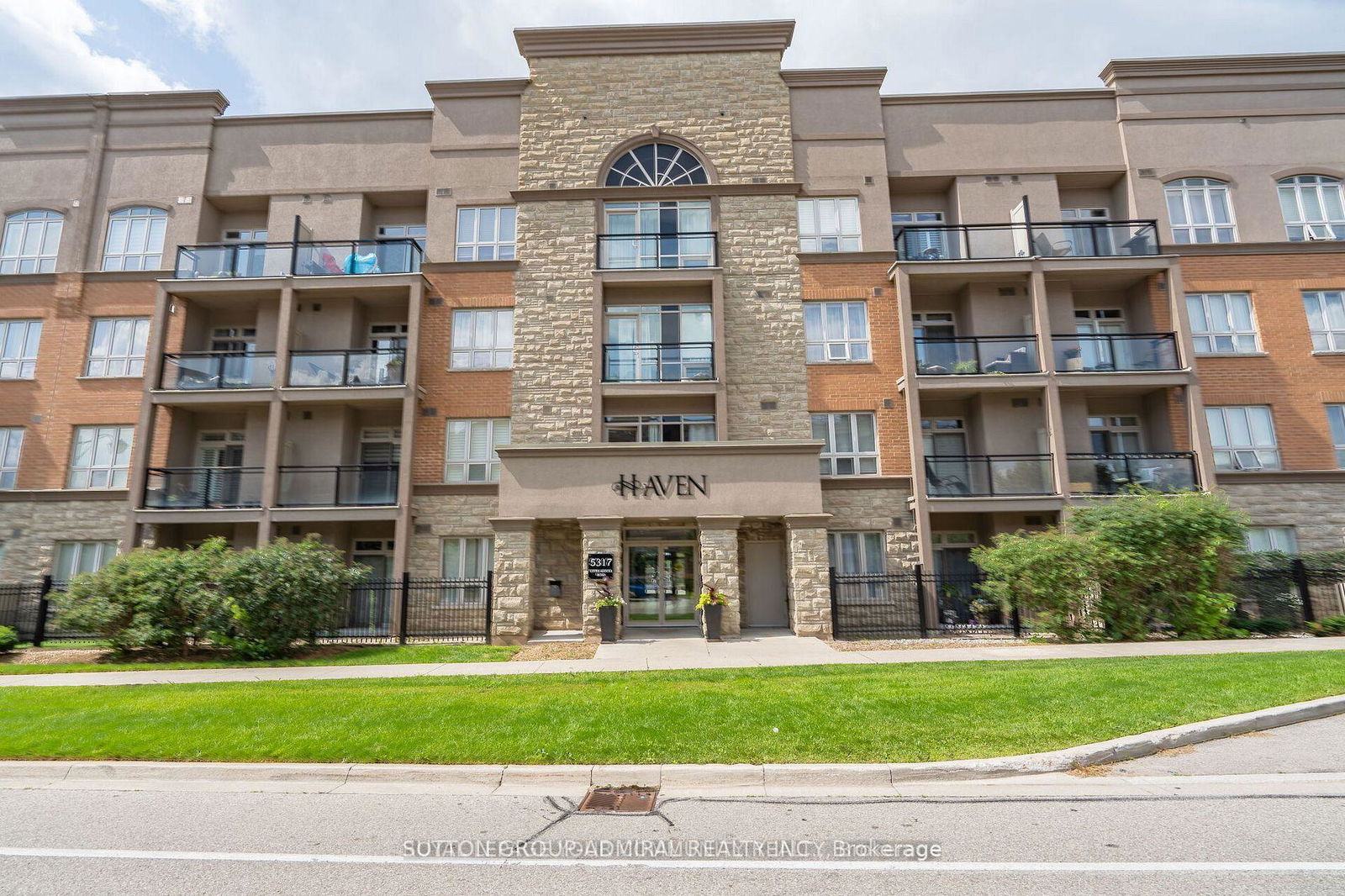 Condo for sale at 104-5317 Upper Middle Road, Burlington, Orchard, L7L 0G8 - MLS: W11991485