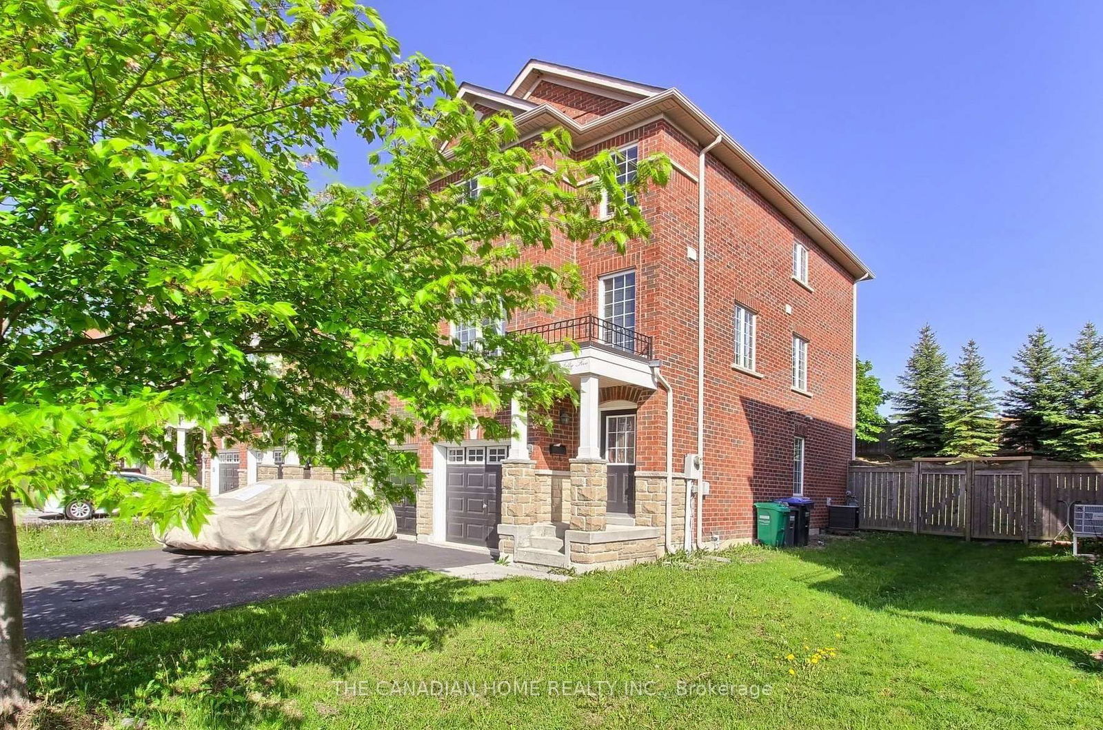 Townhouse for lease at 55 Denison Avenue, Brampton, Downtown Brampton, L6X 0T7 - MLS: W11991585