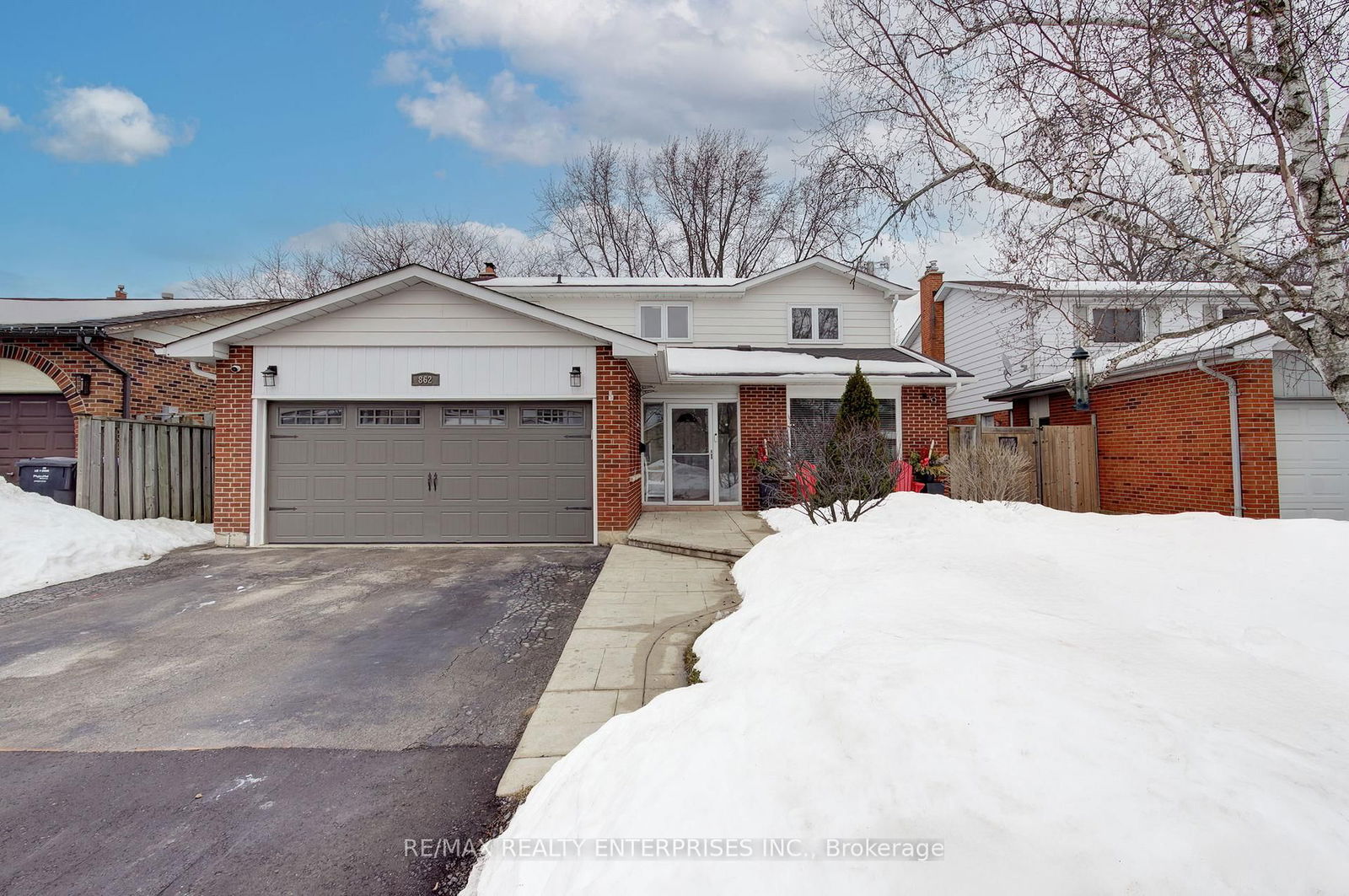 Detached House for sale at 862 Kowal Drive, Mississauga, Lorne Park, L5H 3T4 - MLS: W11991650