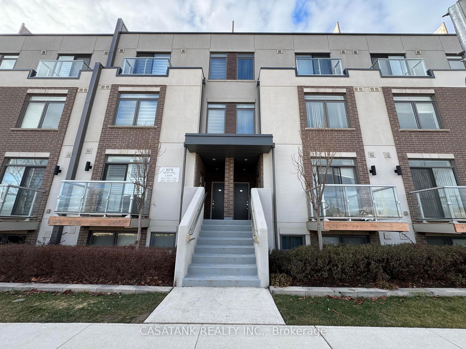 Townhouse for lease at 324-3078 Sixth Line, Oakville, Rural Oakville, L6M 1P8 - MLS: W11991669