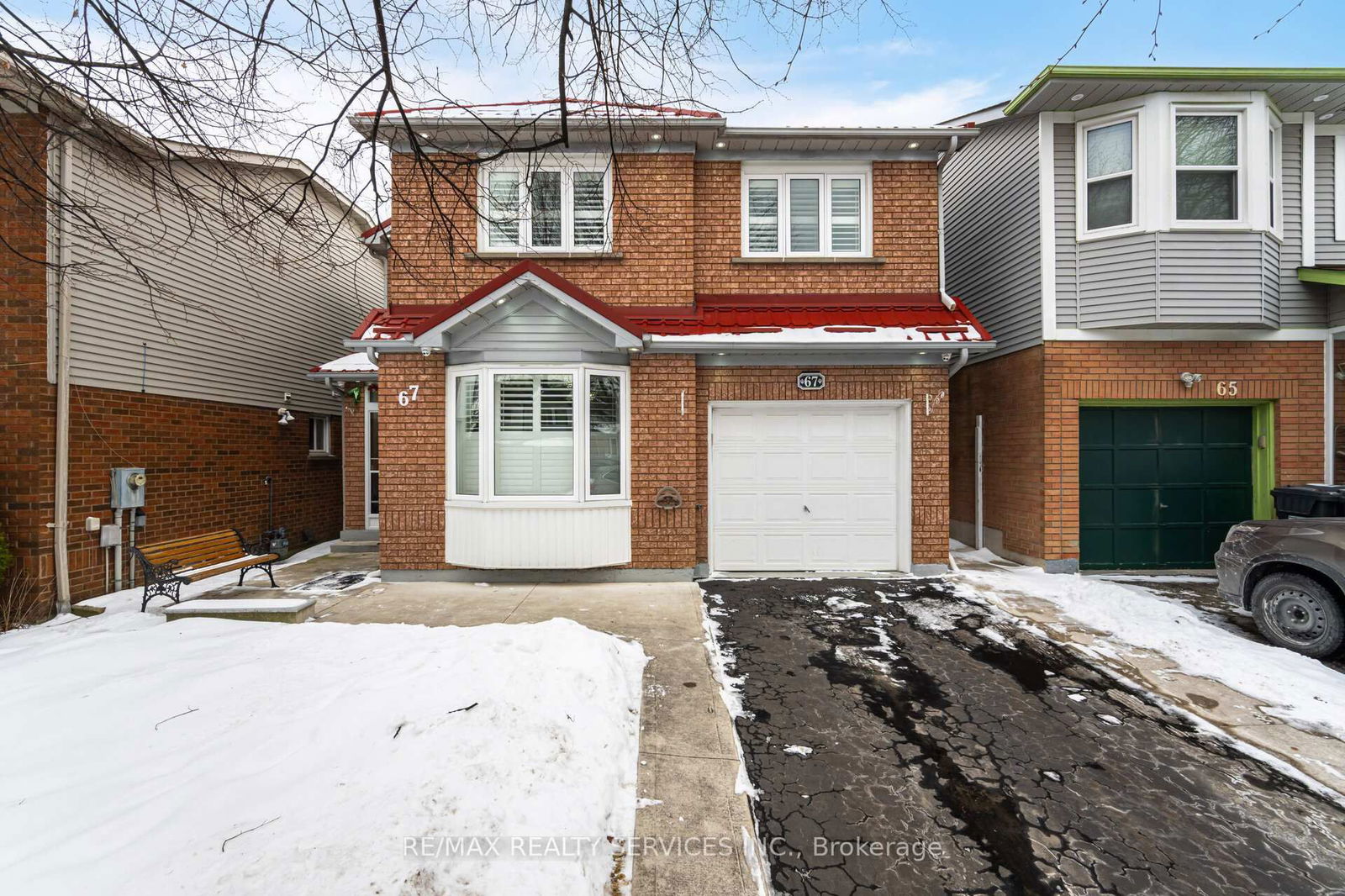 Detached House sold at 67 Stoneledge Circle, Brampton, Sandringham-Wellington, L6R 1G8 - MLS: W11991766