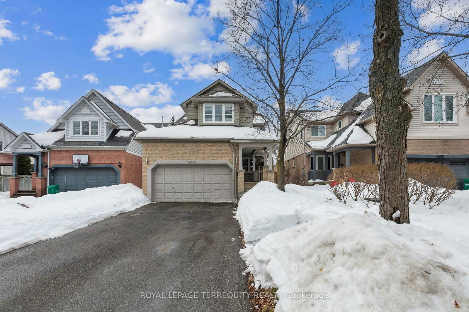 Detached House for sale at 5938 Tweed Court, Mississauga, Central Erin Mills, L5M 5S6 - MLS: W11991806