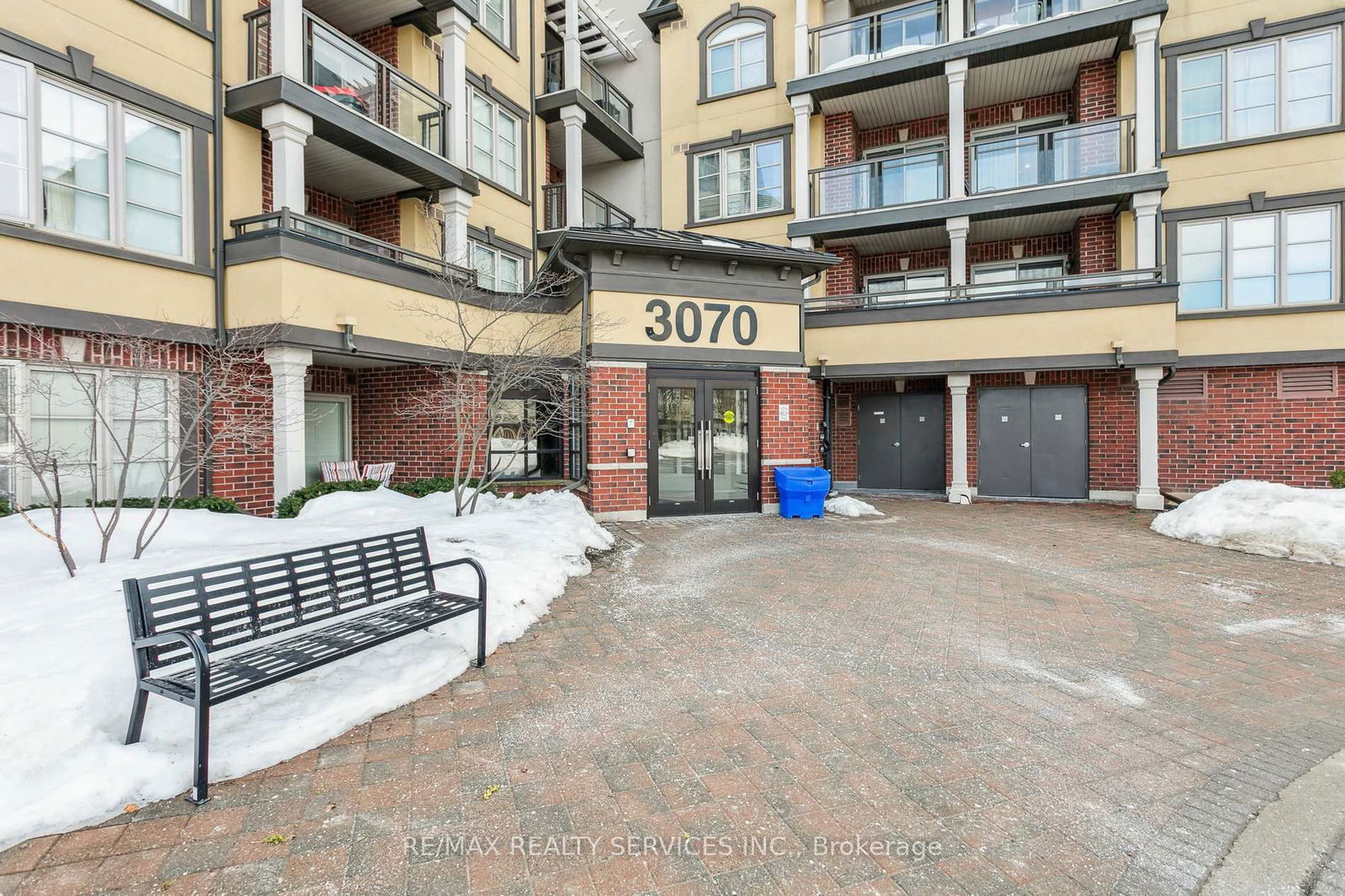 Condo for sale at 117-3070 Rotary Way, Burlington, Alton, L7M 0H1 - MLS: W11991831