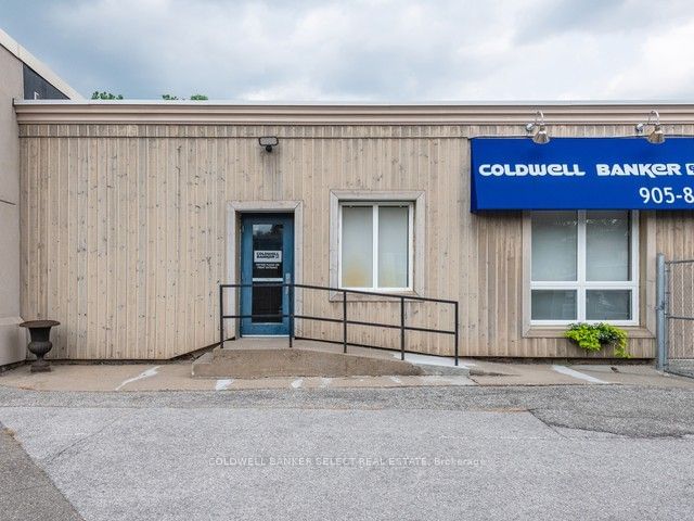 Building at 23 Mill Street, Caledon, Bolton North