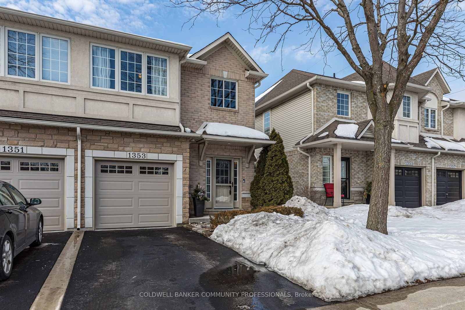 Townhouse for sale at 1353 Stephenson Drive, Burlington, Brant, L7S 2M4 - MLS: W11991869