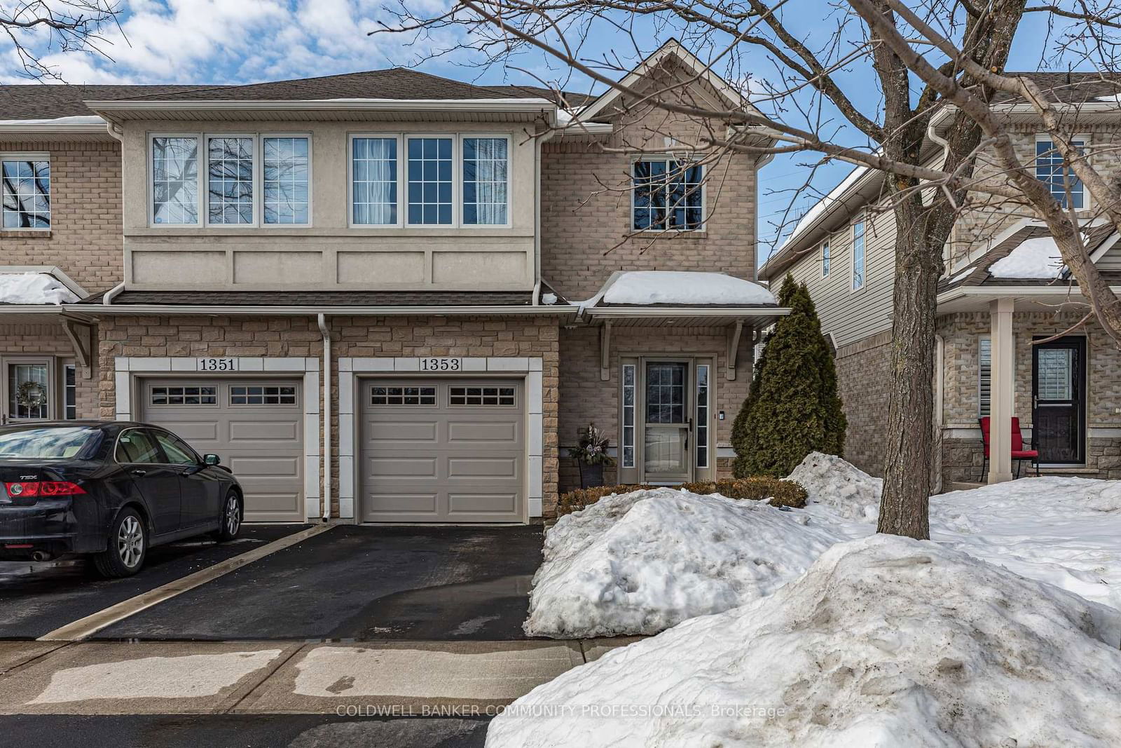 Townhouse for sale at 1353 Stephenson Drive, Burlington, Brant, L7S 2M4 - MLS: W11991869