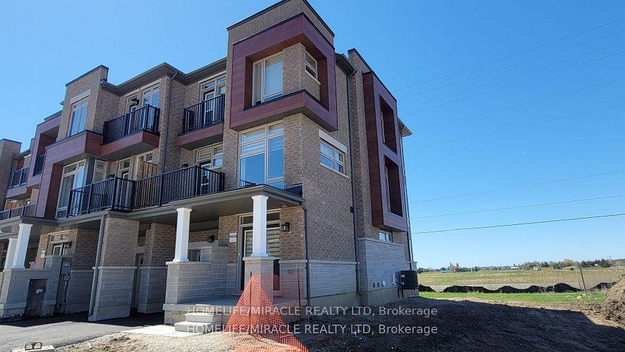 Townhouse for lease at 109 Donald Ficht Crescent, Brampton, Brampton West, L7A 5H7 - MLS: W11991995