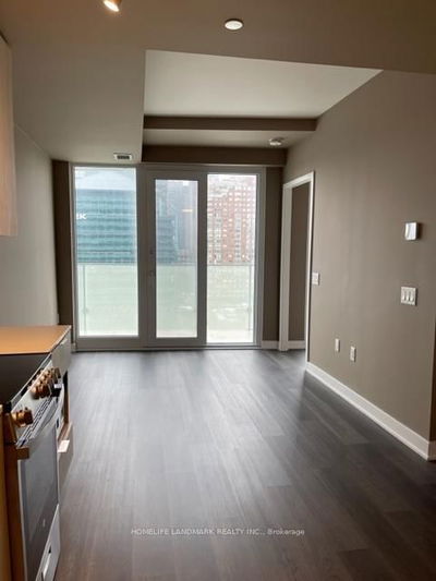 Condo leased at 802-3900 Confederation Pkwy, Mississauga, City Centre, L5M 0M3 - MLS: W11991997