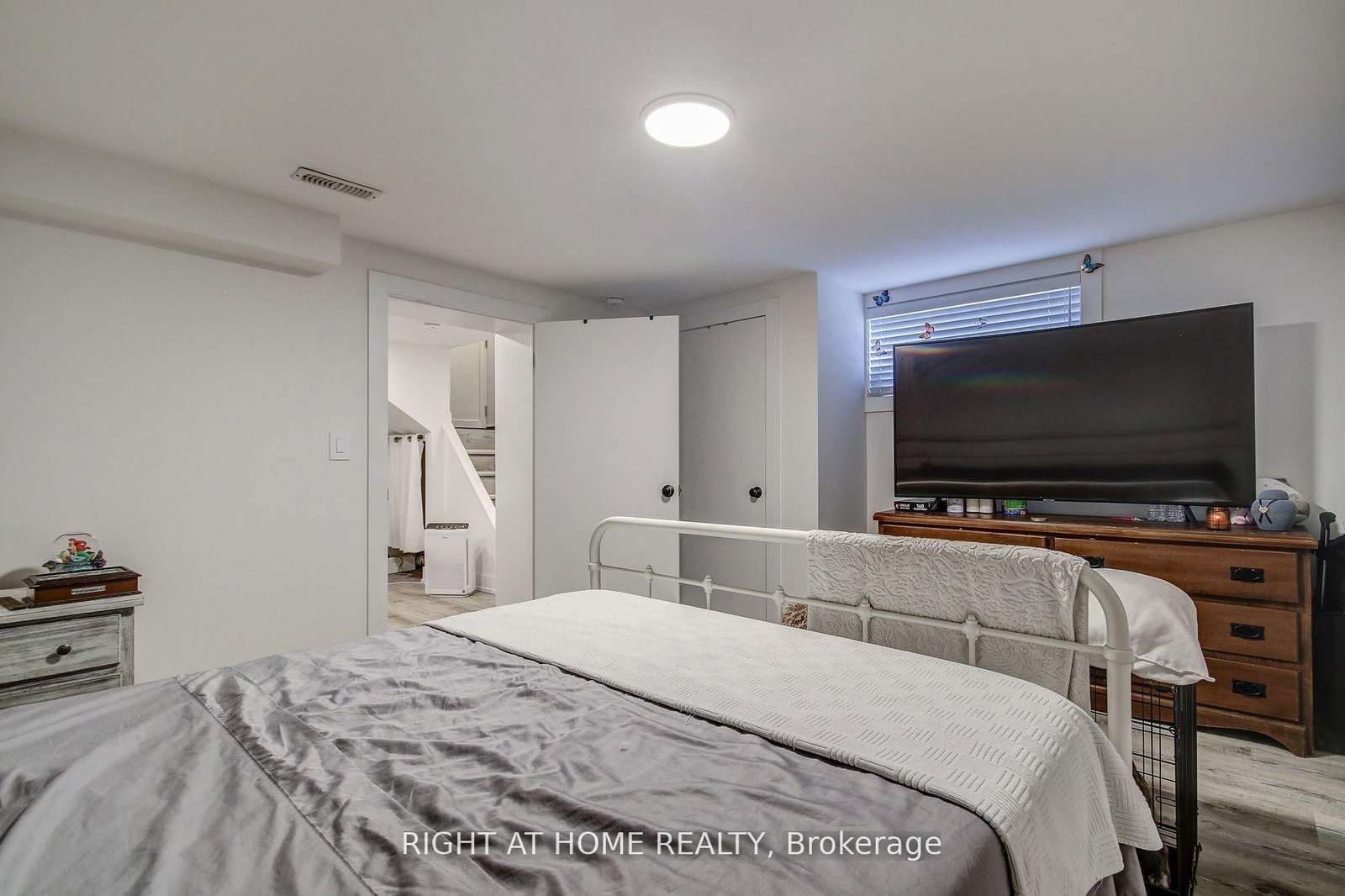 Detached House leased at Basement-42 Bunnell Crescent, Toronto, Ontario, M3M 2C1 - Downsview-Roding-CFB - MLS: W11992242