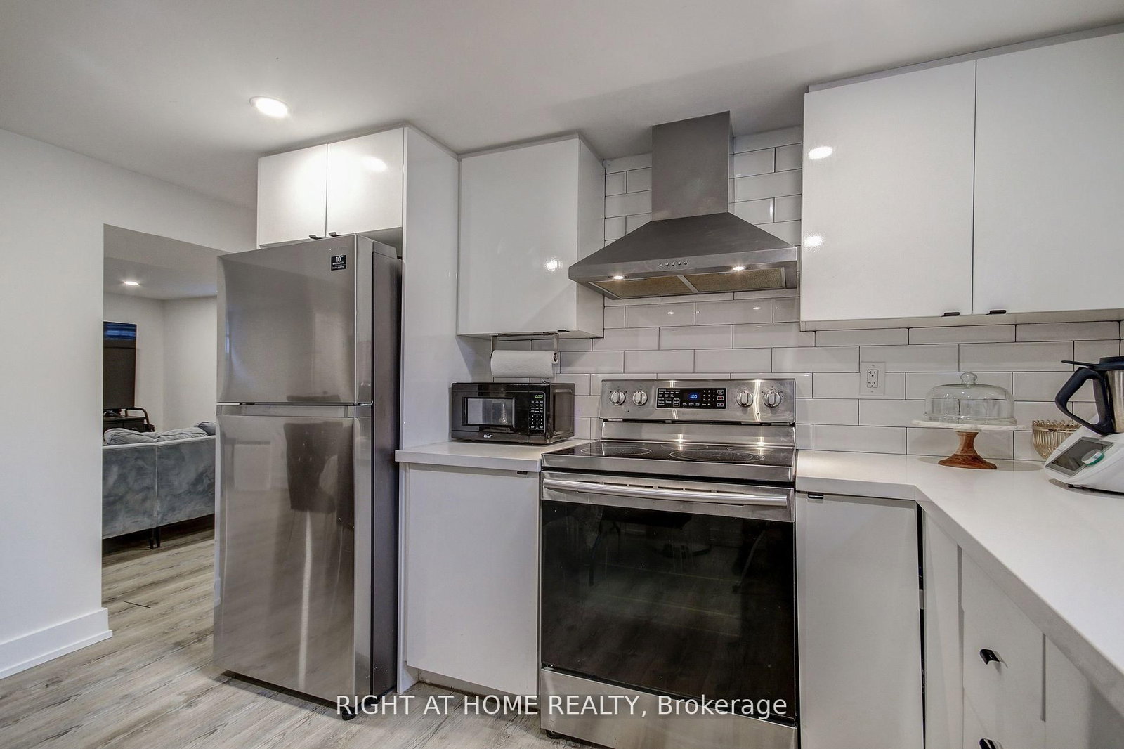 Detached House leased at Basement-42 Bunnell Crescent, Toronto, Ontario, M3M 2C1 - Downsview-Roding-CFB - MLS: W11992242