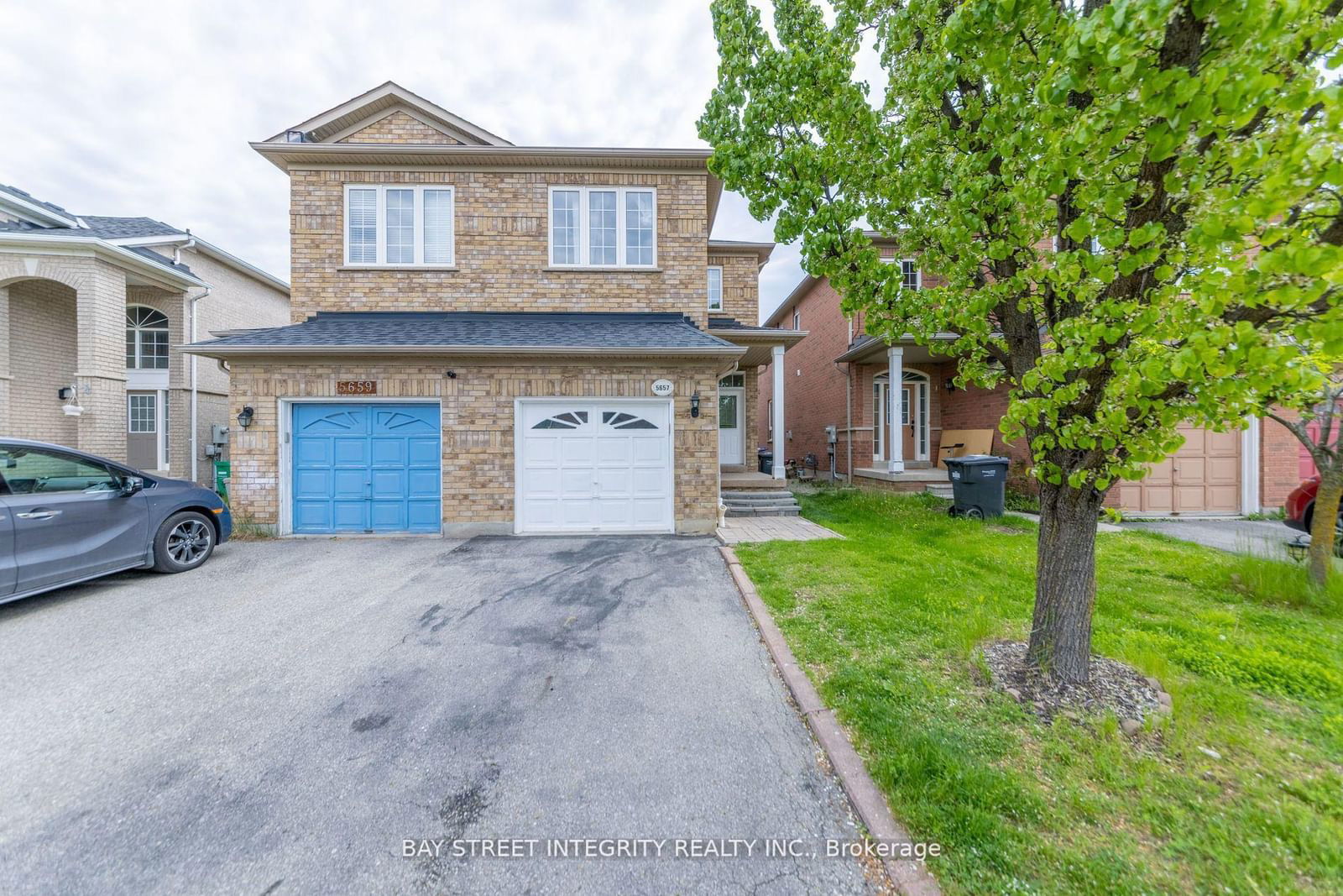 Semi-Detached House for lease at (Upper)-5657 Raleigh Street, Mississauga, Churchill Meadows, L5M 7E4 - MLS: W11992331