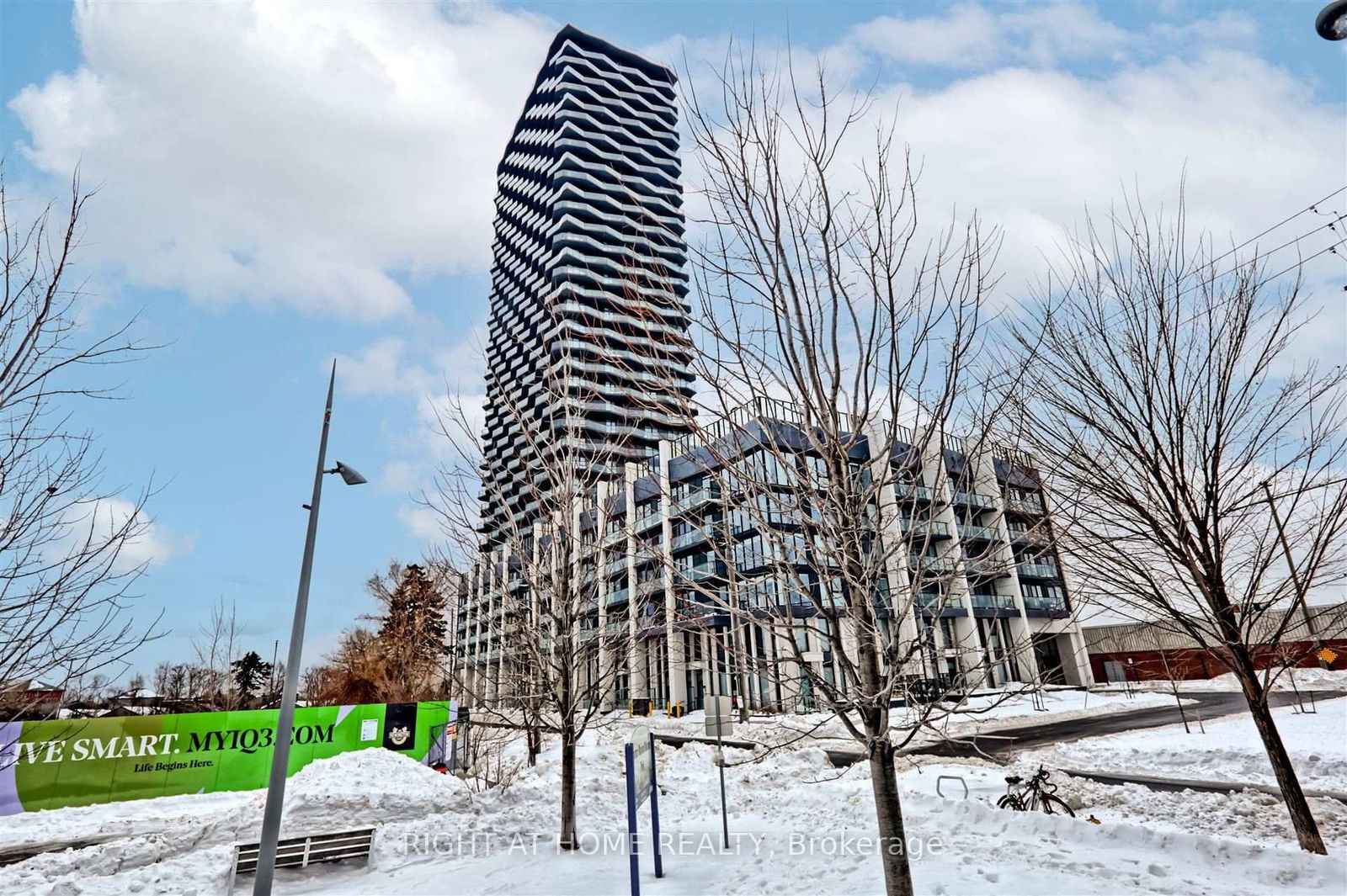 Condo for sale at 421-36 Zorra Street, Toronto, Islington-City Centre West, M8Z 0G5 - MLS: W11992524