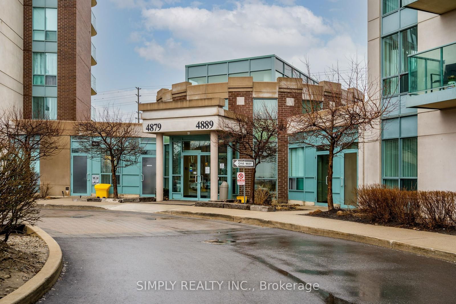 Condo for sale at PH1-4879 Kimbermount Avenue, Mississauga, Central Erin Mills, L5M 7R8 - MLS: W11992563