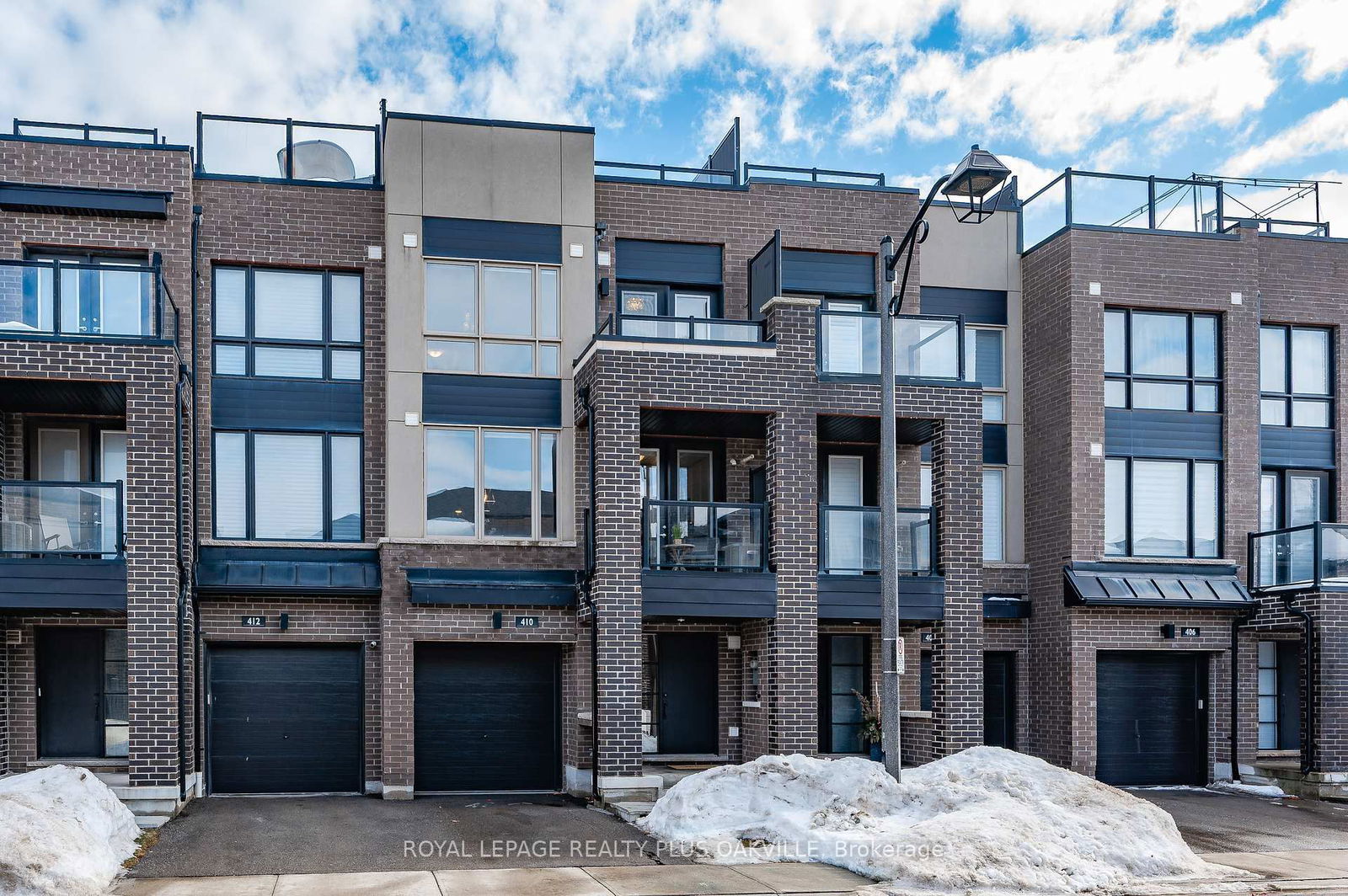 Townhouse for sale at 410 Athabasca Common, Oakville, 1010 - JM Joshua Meadows, L6H 0R6 - MLS: W11992607