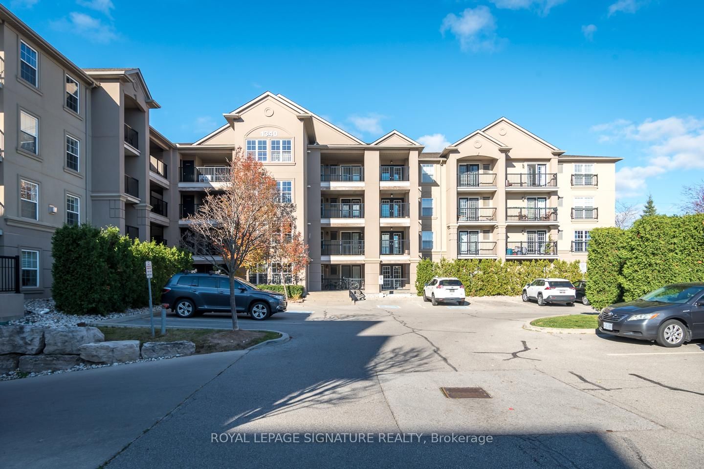 Condo for sale at 208-1340 Main Street, Milton, 1029 - DE Dempsey, L9T 7S6 - MLS: W11992822