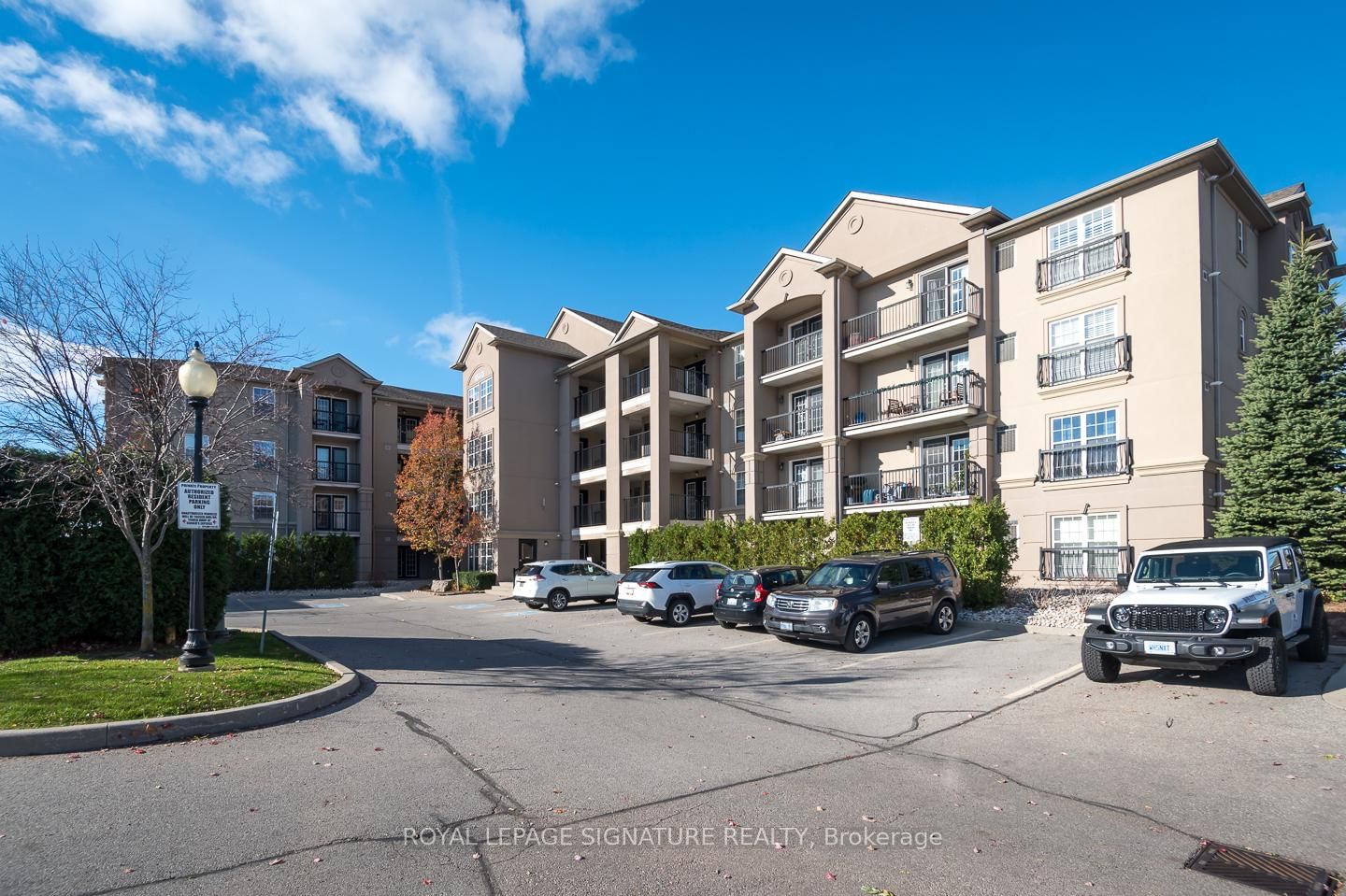 Condo for sale at 208-1340 Main Street, Milton, 1029 - DE Dempsey, L9T 7S6 - MLS: W11992822