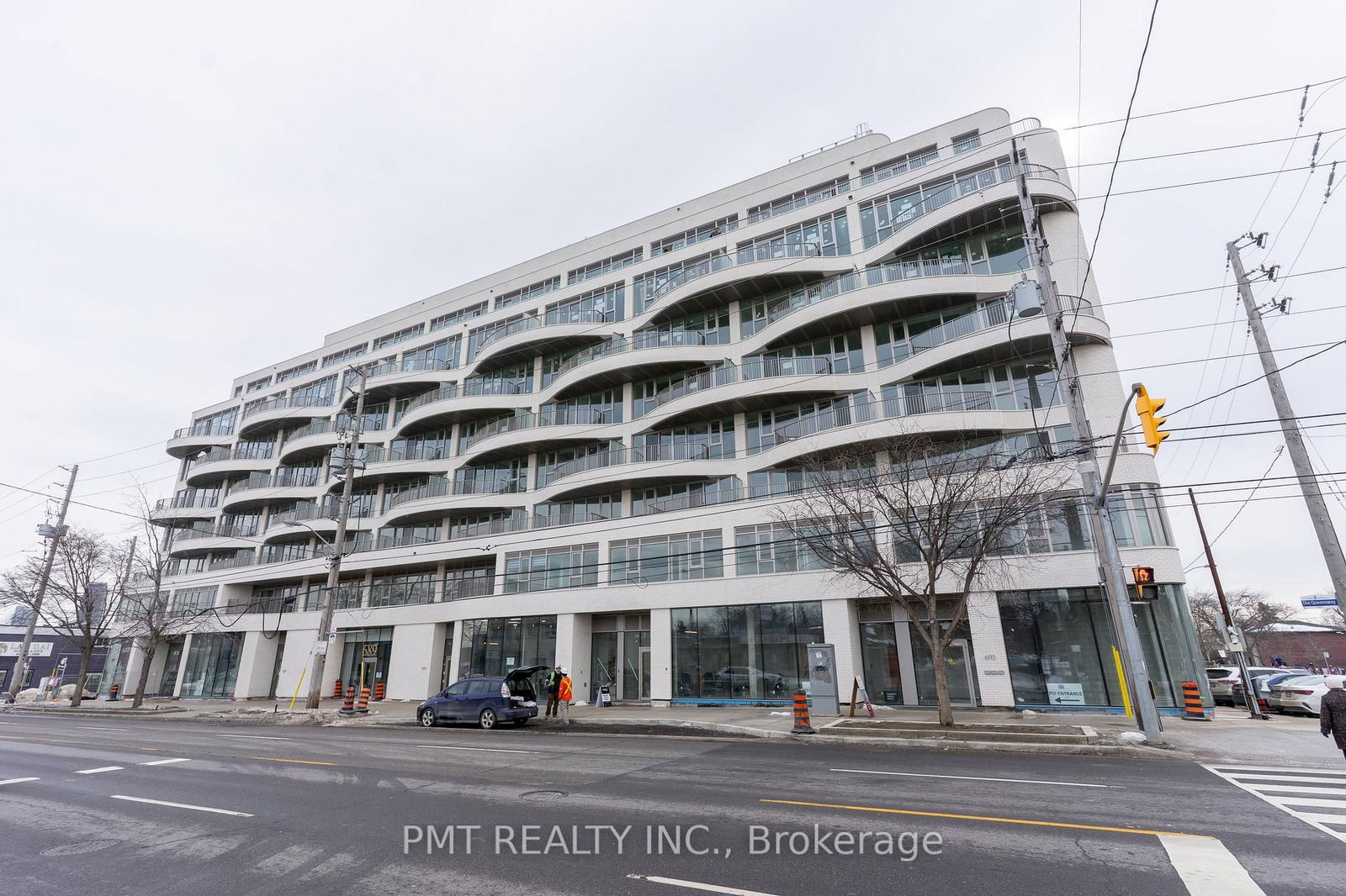 Condo for lease at 225-689 The Queensway, Toronto, Stonegate-Queensway, M8Y 0C8 - MLS: W11993024