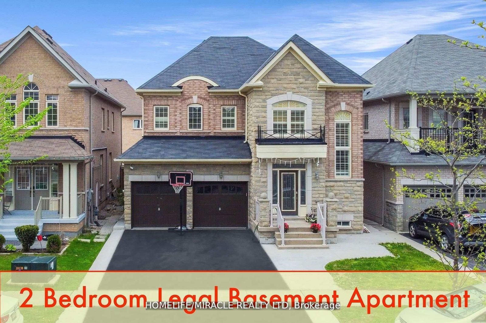 Detached House for sale at 33 Orangeblossom Trail, Brampton, Credit Valley, L6X 3B5 - MLS: W11993591