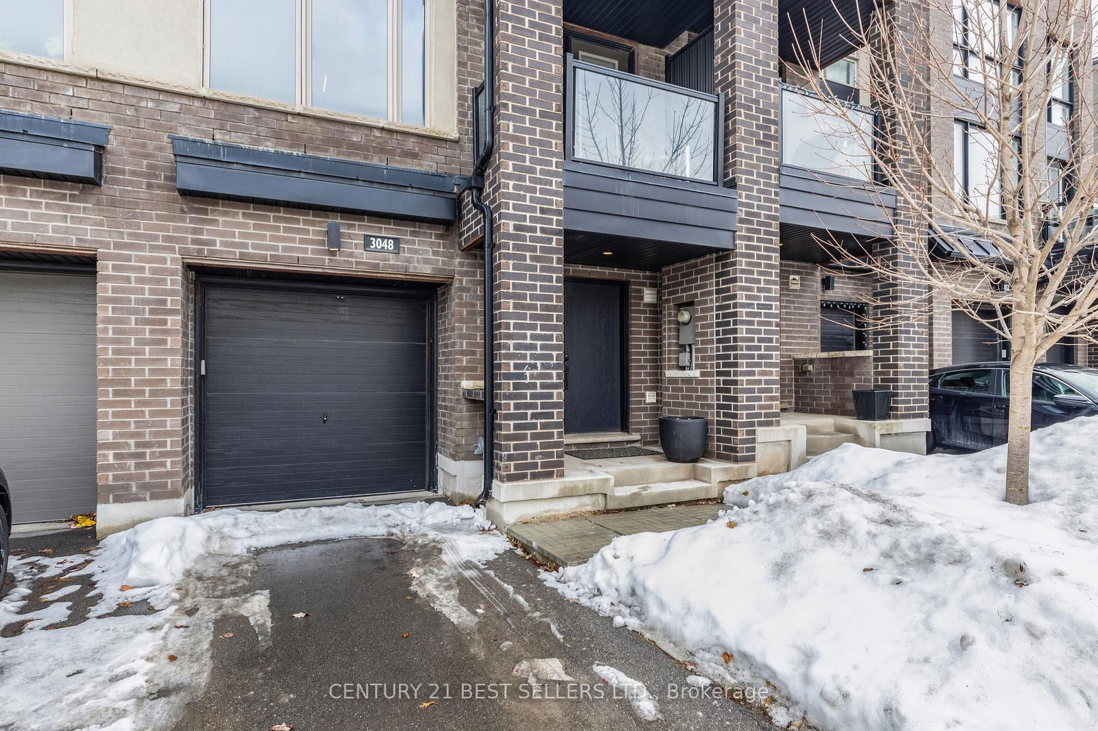 Townhouse for sale at 3048 Postridge Drive, Oakville, Rural Oakville, L6H 0R9 - MLS: W11993606