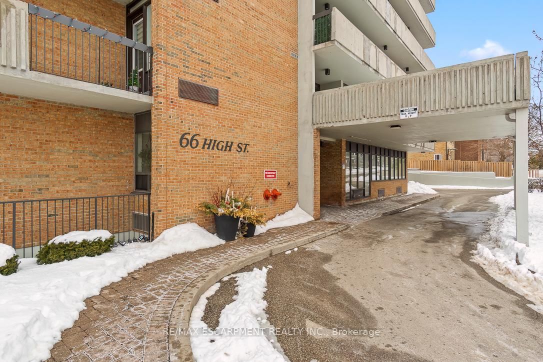 Condo sold at 1103-66 High Street, Mississauga, Port Credit, L5G 1K2 - MLS: W11993777