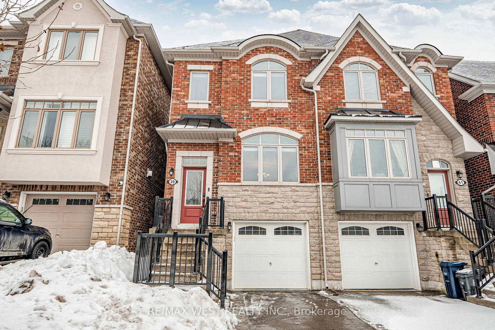 Semi-Detached House for sale at 39 Ypres Road, Toronto, Keelesdale-Eglinton West, M6M 0B2 - MLS: W11993913