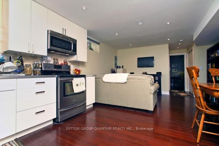 Lower - 148 Mavety St, Toronto, M6P 2L9 | Image 2