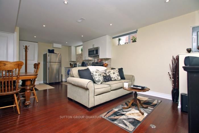 Lower - 148 Mavety St, Toronto, M6P 2L9 | Image 3