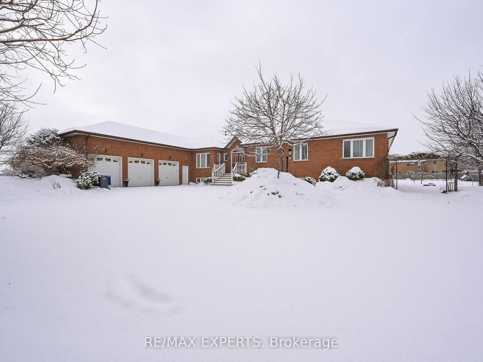 Building at 13668 Emil Kolb Pkwy, Caledon, Bolton West