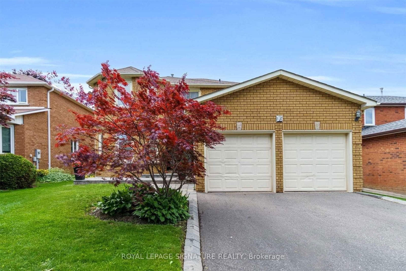 Detached House for sale at 16 Hyatt Drive, Brampton, Northwood Park, L6X 3Y1 - MLS: W11994148