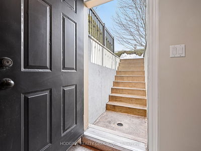 1534 Hollywell Ave, Mississauga - East Credit