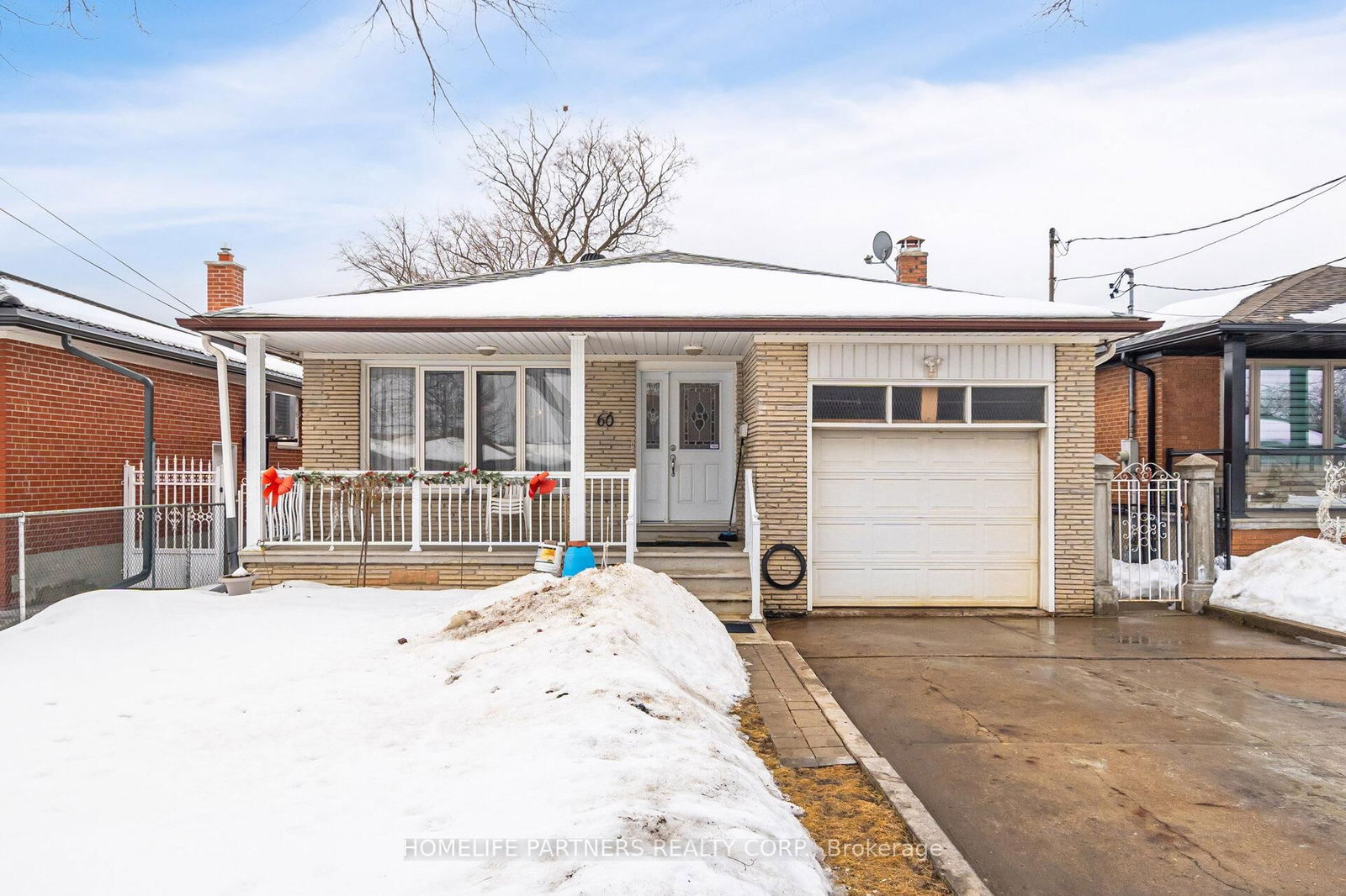 Detached House for sale at 60 Larchmere Avenue, Toronto, Humber Summit, M9L 2N3 - MLS: W11994257