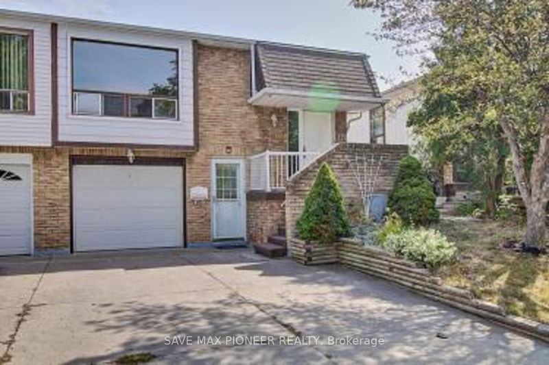 home for sale on 122 Centre Street N