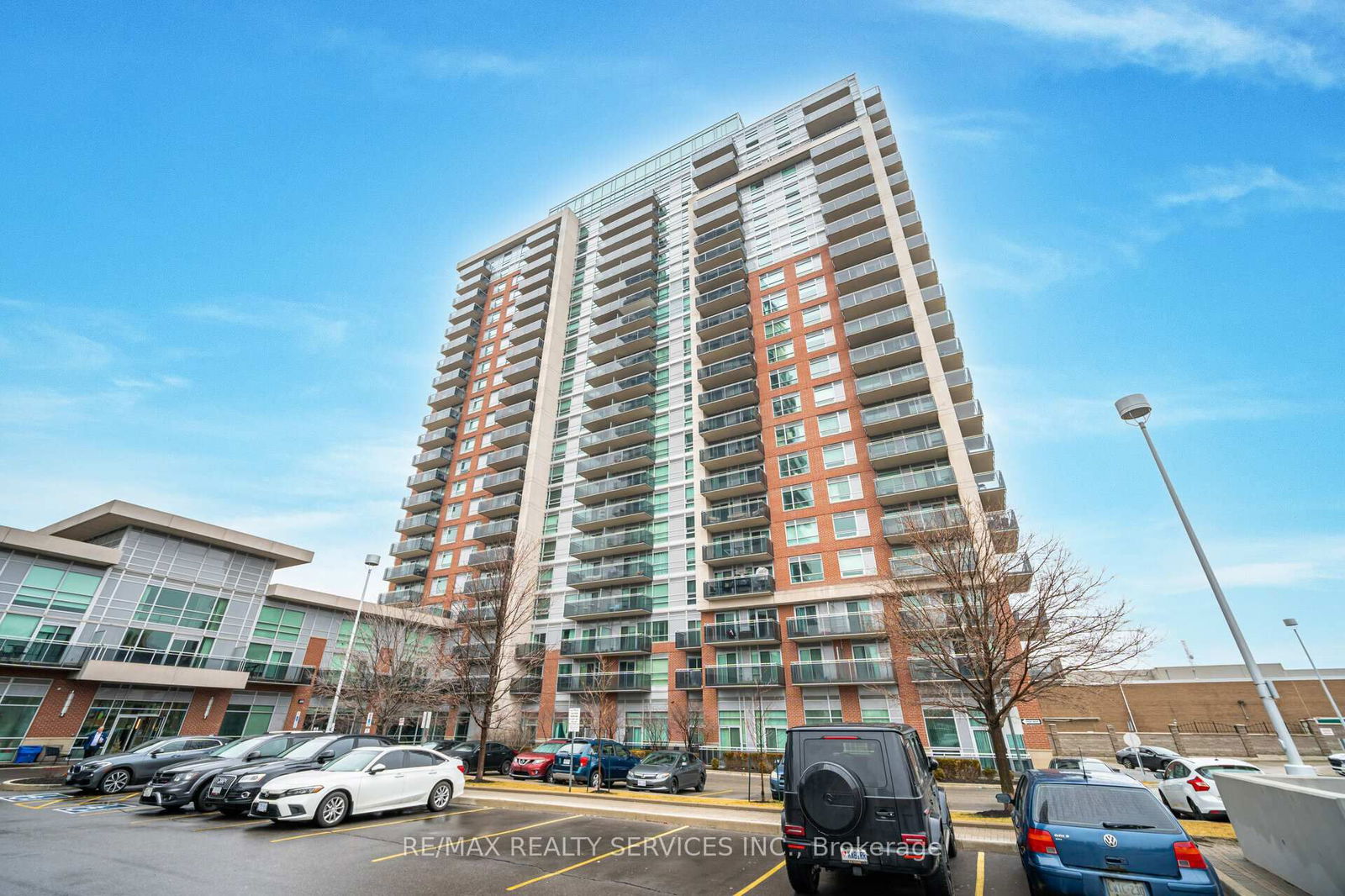 Condo for sale at 2009-215 Queen Street, Brampton, Queen Street Corridor, L6W 0A9 - MLS: W11994765