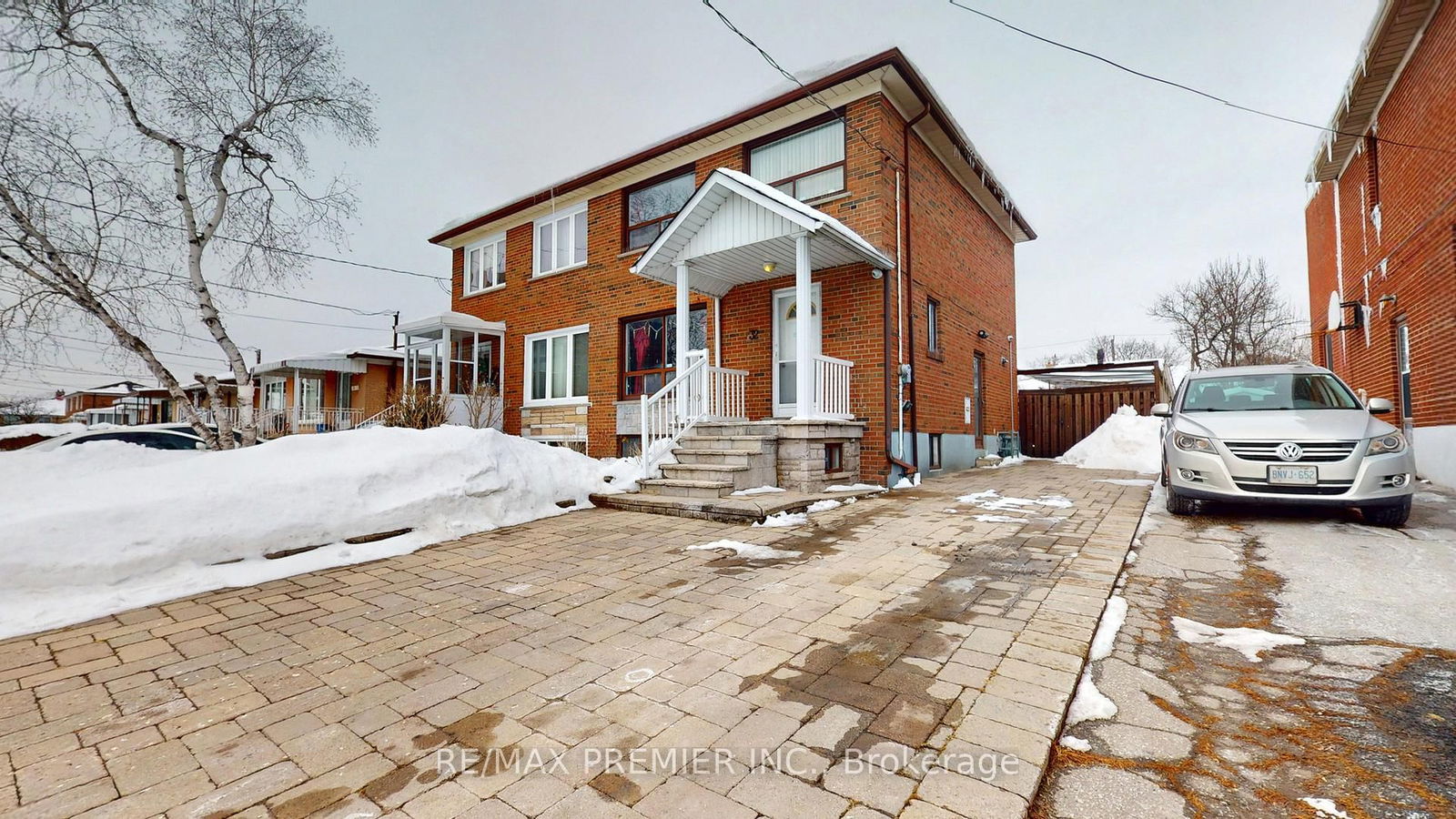 Semi-Detached House for sale at 32 Marlington Crescent, Toronto, Downsview-Roding-CFB, M3L 1K4 - MLS: W11994823