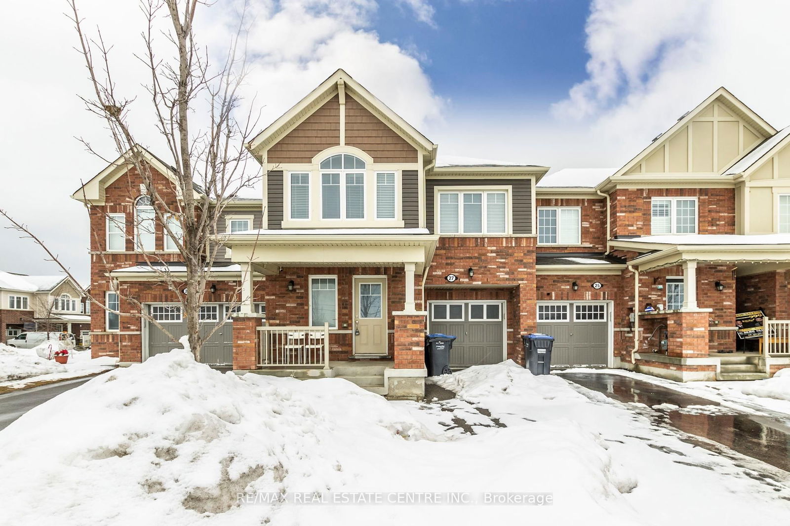 Townhouse for sale at 27 Donlamont Circle, Brampton, Northwest Brampton, L7C 3H1 - MLS: W11994919